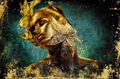Ter Halle - Glasschilderij - Elegante Gouden Vrouw Met Gouden Ster - 120x80cm