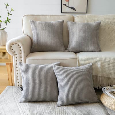 Unyqoos ® Zachte Corduroy Kussenslopen Set voor Sierkussens - 4 Stuks - 45 x 45 cm - Beige