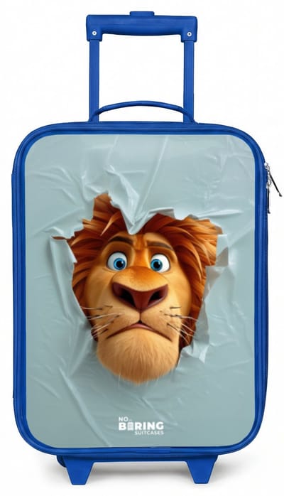 NoBoringSuitcases.com® - Kinderkoffer blauw - Kindertrolley jongen - Leeuw met oranje manen door plastic wand - Koffer kind lichtgewicht - Reiskoffer trolley voor kinderen - Koffertje met lichtgevende wieltjes - Rolkoffer