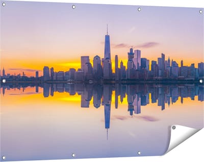 Gards Tuinposter New York Skyline bij Zonsopgang - 120x80 cm - Tuindoek - Tuindecoratie - Wanddecoratie buiten - Tuinschilderij