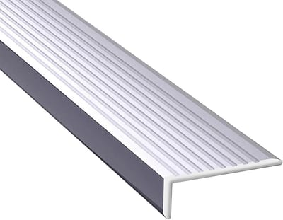 Traprandprofiel Aluminium - Trap Randbeschermer - Vloeren Beschermen - Eenvoudig te Installeren - 130 cm - Zilver