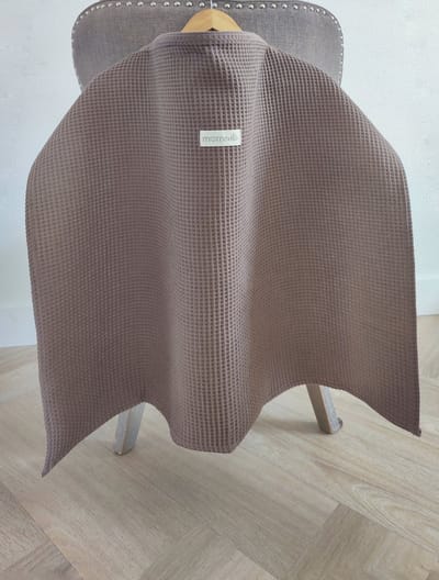 Moments borstvoedingsdoek premium- LV Bruin- Biologisch katoen- OEKO- TEX- Ademend- Luxe voedingsdoek- Borstvoedingsschort- Stijlvolle doek