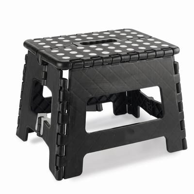 Cheqo® Opstapkrukje Inklapbaar - Opstapje Opvouwbaar - Opstapkruk met Antislip - Krukje voor Keukentrapje en Caravan - Camper - Vouwkruk - Klapkruk - Huishoudtrapje - Campingkruk - Keukenkruk - Zwart