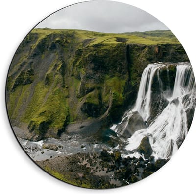 Dibond Wandcirkel - Watervallen bij Begroeide Rotsen - 40x40cm Foto op Aluminium Wandcirkel (met ophangsysteem)
