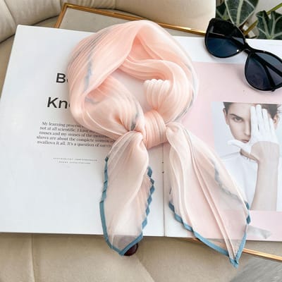 Foulard Carré Satin Uni Plissé pour Femme Foulard de Tête Foulard de Cou Châle Bandeau pour Cheveux Mouchoir Foulard Satiné Foulards Décoratifs gray