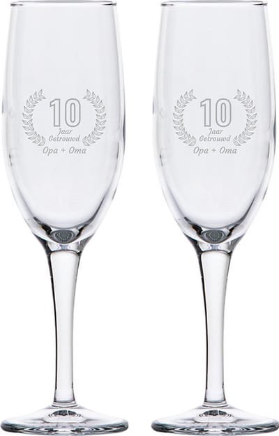 Gegraveerde set champagneglazen 16,5cl Opa + Oma 10 jaar getrouwd