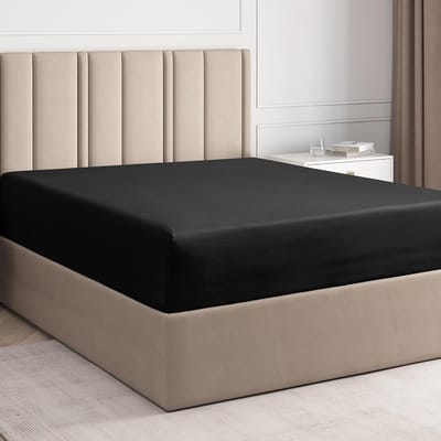 Famanu Hoeslaken 140x200 Zwart 30 cm Diepte - Luxueus Hoeslaken - Past op Matrassen tot 30 cm Hoog - Zacht, Kreukvrij en Ademend Hoeslaken - 140x200 - Enkelvoudige Verpakking - OEKO-TEX Gecertificeerd