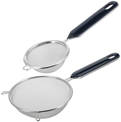 Westmark Keuken vergieten - 2x stuks - met handvat - zwart/zilver - rvs - D10 en D7 cm - Theezeefjes