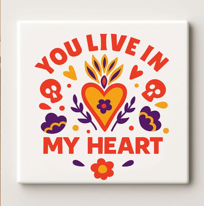 Keramische Tegel 15x15cm – “You Live in My Heart” Kleurrijk Liefdes & Schedel Ontwerp – Romantische Muurdecoratie Cadeau voor Huis & Valentijnsdag