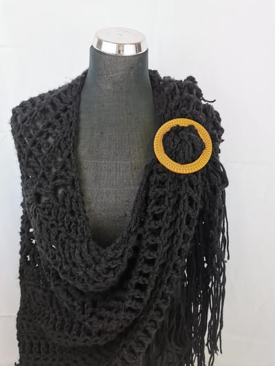 Sjaal ring - bamboe - look - handige ring Ø 9 cm - voor - Sjaal - Sarong - omslagdoek - vast te zetten zonder gaatjes maken.