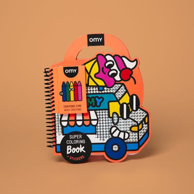 OMY - kleurboek - stickerboek - Yummy - Truck - inclusief 5 krijtjes - kleuren en tekenen - kleurboek voor kinderen - kleurboek voor onderweg