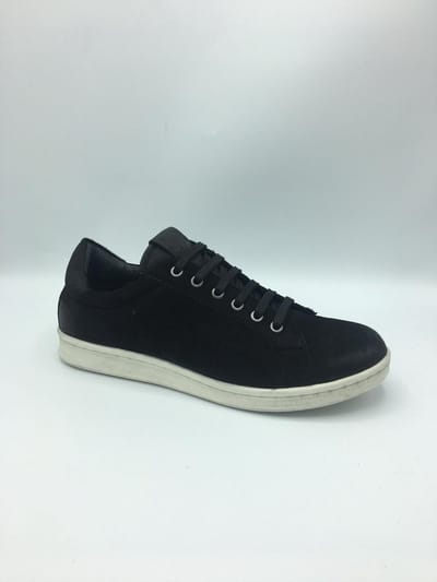 Maruti Nubuck Black