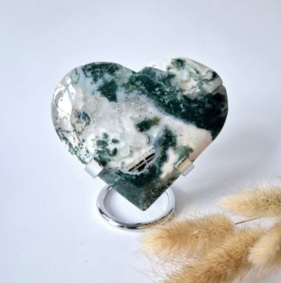 Edelsteen Grote Druzy Mosagaat Hart op Metalen Standaard – #57 227gram