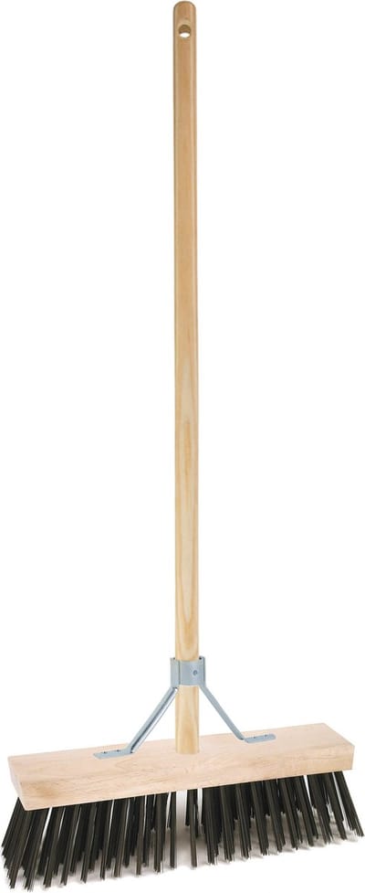 Betra Buitenbezem - FSC hout - staaldraad - hard - 30 x 140 cm