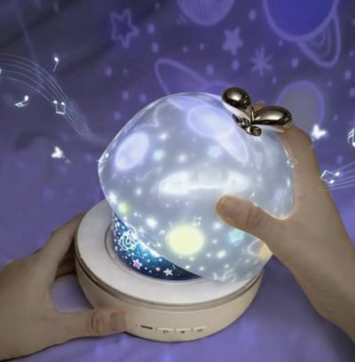 Nachtlamp Projector Wit- Sterrenhemel - Muziekdoos - LED lamp - Kinderlamp - Babylamp - 6 thema`s - Unicorn - Eenhoorn - Dieren - Nachtlampje - Planeten - Angels - Oplaadbaar - Draadloos - Projectlamp