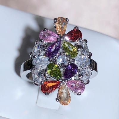 Glanzende Bloemvormige Ingezette Witte Kristal Zirkonium Zilverkleurige Ring voor Vrouwen Bruiloftsfeest Sieraden Accessoires 8 gray
