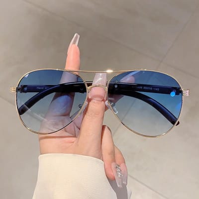 Klassieke Piloot Zonnebril Bril Dames Voor Mannen Mannelijk Klassiek Zonneklepbril Luxe Designer Stijl Stijl Punk Populair Duurzaam Metaal Metaal Rijden
