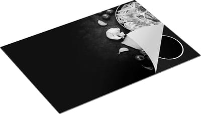 Chefcare Inductie Beschermer Spaghetti met Groentes en Wijn - Zwart Wit - 75x50 cm - Afdekplaat Inductie - Kookplaat Beschermer - Inductie Mat