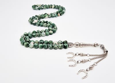 Handgemaakte tesbih "Tasbih" natuursteen "Qinghai hade" - Aantal kralen 99 - Diameter kralen 8MM - met metaal tassel "Hoefijzer" - Een mooi cadeau-idee