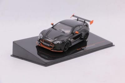 Aston Martin Vantage GT12 2015 - 1:43 - IXO Models