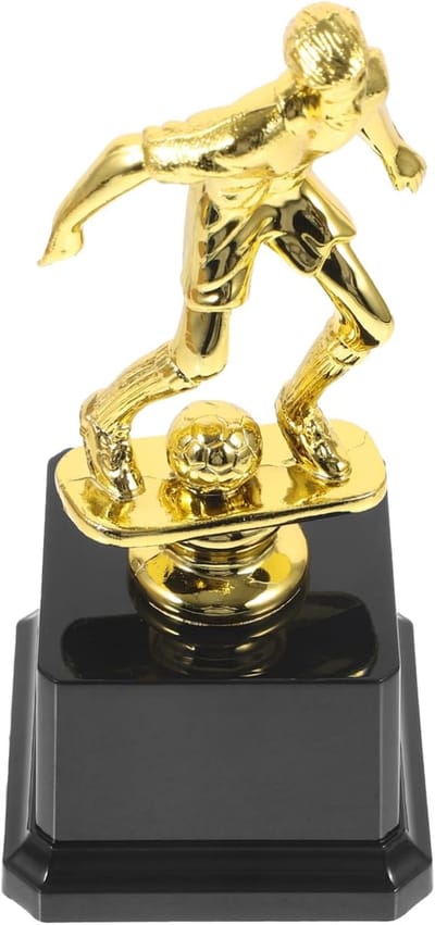 Voetbal Trofee - Wedstrijd Beker - Prestatie Vieren - Duurzaam Plastic - 17.5cm Hoog - Zoals Getoond
