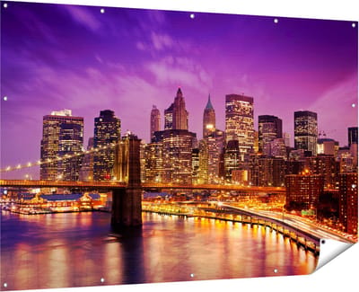 Gards Tuinposter Skyline New York van Centrum in het Paars - 180x120 cm - Tuindoek - Tuindecoratie - Wanddecoratie buiten - Tuinschilderij