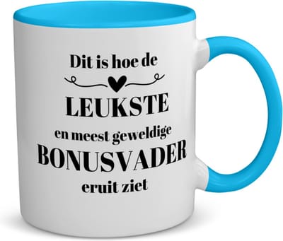 Akyol - dit is hoe de leukste en meest geweldige bonusvader eruit ziet koffiemok - theemok - blauw - Papa - meest leukste bonusvader - vader cadeautjes - vaderdag - verjaardag - geschenk - kado - vader artikelen - 350 ML inhoud