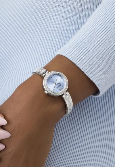 Guess Lovey Quartz Analoog Horloge Zilverkleurig Kast Gemaakt Van 100% Roestvrij Staal En Een Armband Van 100% Roestvrij Staal 27 GW0655L4, GW0655L5