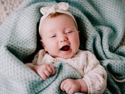 Wiegdeken wol - Pure Baby Love - bee - mint