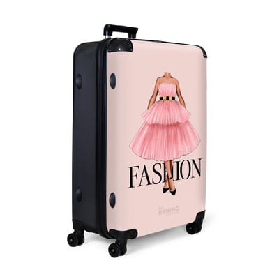 NoBoringSuitcases.com® - Koffer groot - Reiskoffer lichtgewicht - Lichtroze met jurkillustratie en zwarte quote 'fashion' - Rolkoffer met 4 wielen - Grote trolley XL - 98 liter bagage
