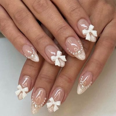 OLOEY 24 stuks amandelvormige kunstnagels - French tips met schattige strikjes - Nude roze acrylnagels voor vrouwen en meisjes
