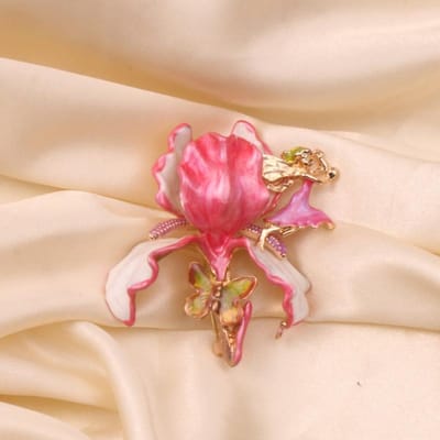 Middenontwerp Dames Meisjes Mode Klassiek Emaille Fee Badges Broche Verfijnd Dame Vintage Druppelolie Kristallen Speld Corsages Cadeau beige