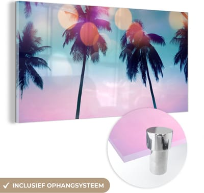 MuchoWow® Glasschilderij 40x20 cm - Schilderij acrylglas - Zomer - Palmen - Lucht - Roze - Foto op glas - Schilderijen
