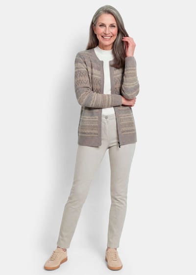 Warm tricot jasje met ritssluiting - beige / gedess. - Gr. 19 van Goldner Fashion