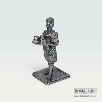 Tinnen Serveerster Beeldje – Handgemaakt Miniatuur Horeca – Beroepenbeeld Bediening – Uniek Cadeau & Decoratie