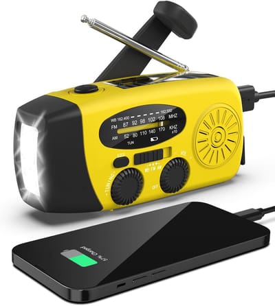 Radio Op Batterijen (Accu) Voor Rampen - Radio Opwindbaar - Noodradio - Noodradio Solar Opwindbaar - Multifunctionele Noodradio - Survival Radio - Zaklamp / Powerbank - Noodpakket - Noodrantsoen - Voor Rampen - Voor Camping - Draagbare Radio - Geel