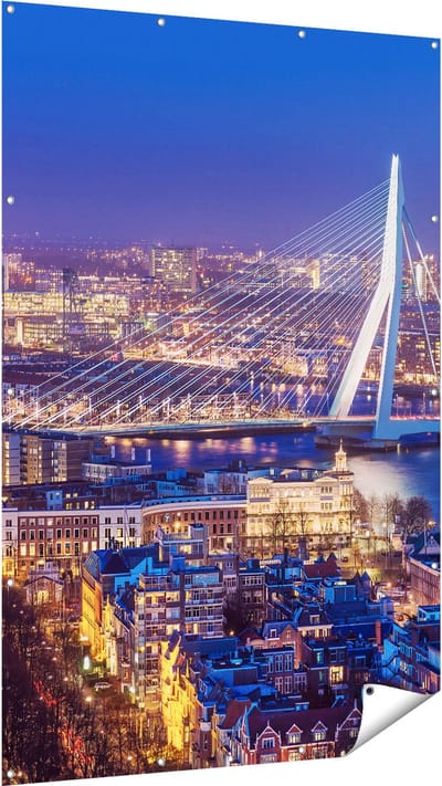 Gards Tuinposter Rotterdamse Skyline met de Erasmusbrug - 120x180 cm - Tuindoek - Tuindecoratie - Wanddecoratie buiten - Tuinschilderij