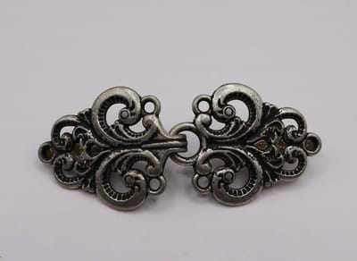 Frutsels by Es - vestclip - elegant - oud zilverkleur