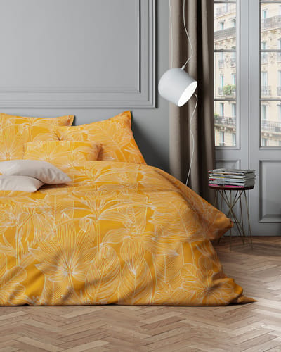 Mistral Home - DEKBEDOVERTREK - katoensatijn - 260 x 240 cm + 2x 65 x 65 cm - extra breed - botanisch - geel