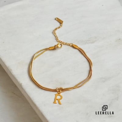 Leerella | R | Stijlvolle Letter Armband van Hoogwaardig RVS in Goudkleur met Initialen – Perfect voor Dames en Heren | Luxe Accessoire met Persoonlijke Touch Moederdag, Valentijnsdag en Verjaardag Cadeau 16+5cm