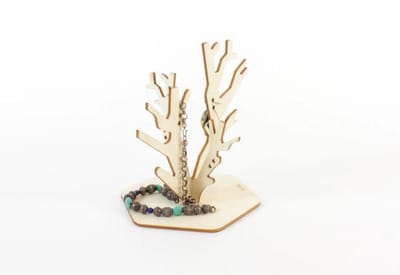 Reine Mère Jewelry Holder / Sieradenhouder Noumea L17xB17xH14cm Lasergesneden multiplex sieradenhouders in de vorm van zeekoraal, gemaakt in de Jura.