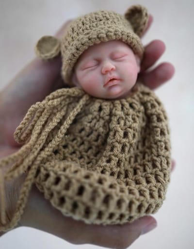 Reborn Babypop - Miniatuur pop - Kinderspeelgoed - Handgemaakt met accessoires - 175 cm - Zwart