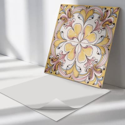 Wallfluent Vinyl Tegels - Bloemenpatroon met Ornamenten Vinyl Wandtegels - 30 cm x 30 cm - Geel PVC Tegels - 9 stuks - Vierkant PVC Tegels - Texturen Plaktegels - Wand PVC Tegels - Plaktegels Keuken en Badkamer