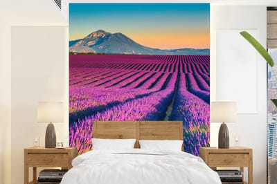 Behang - Fotobehang Lavendel - Berg - Bloemen - Breedte 190 cm x hoogte 260 cm