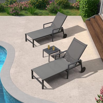 Purple Leaf Tuinligstoel Met Armleuningen Set Van 2 Ligstoelen En Salontafel – Ligstoel Met Wielen – Vijf Standen Verstelbaar – Draagvermogen 150 kg – Grijs