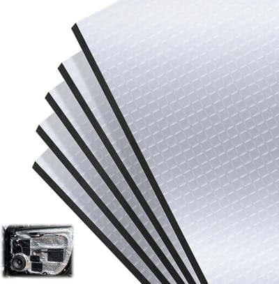 Set van 5 Geluidsisolerende Matten voor Auto 25 cm x 40 cm x 10 mm - Zelfklevend, Waterdicht en Vuurvast voor Motorkap, Dak, Deuren en Kofferbak - Geluid en Warmte Isolatie