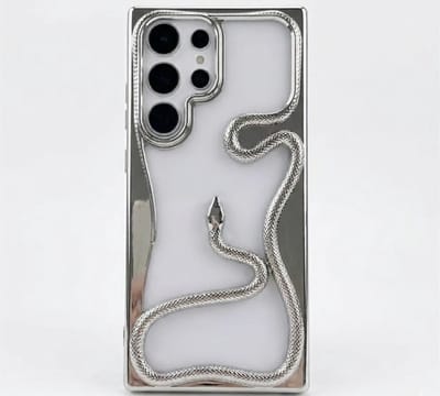 Zilverkleurig transparant telefoon hoesje geschikt voor Samsung S25 Ultra – backcover met 3D slang detail, zacht TPU softcase met verhoogde rand en elektroplating afwerking