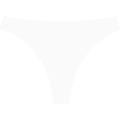 Triumph String Red Label Smart Invisible