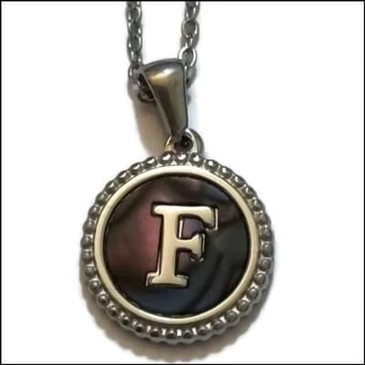 Aramat Jewels | Halskettingen | Unieke Stalen Initiaal Ketting met Abalone Schelp - Zilverkleur - 45cm | F | |15mm | Staal | Volwassenen | Verkleurd niet