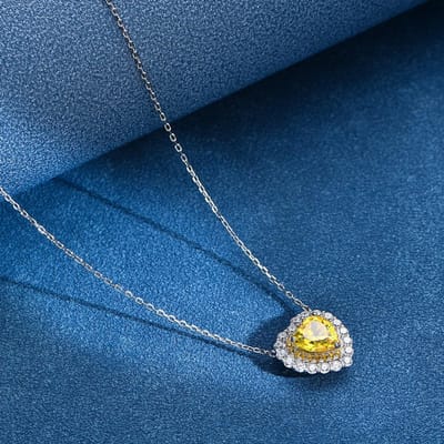 Nieuwe 925 zilveren ketting Dames Ice Cut High Carbon Diamond 8 * 8 mm roze diamanten sleutelbeenketting Europa en de Verenigde Staten Lichte luxe blue